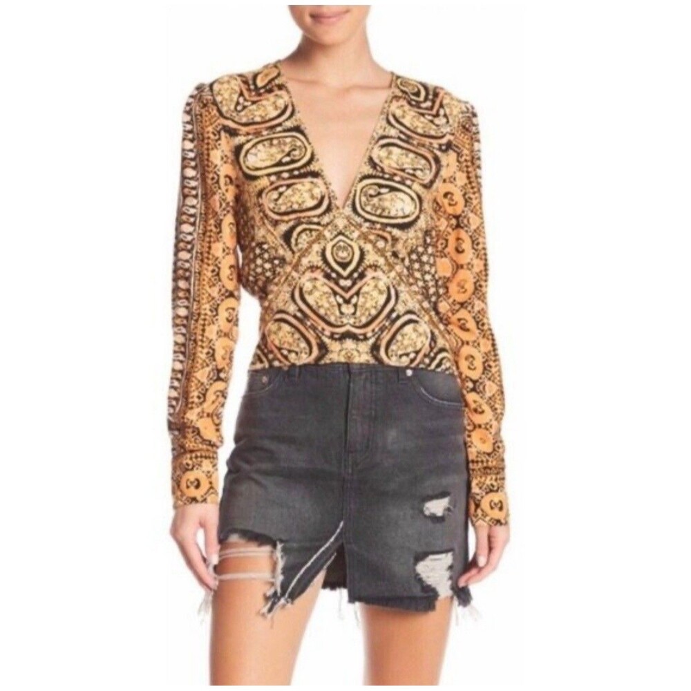 Free People Cropped V Neck Boho Top Size XS Tribal Tropical Festival Long Sleeve